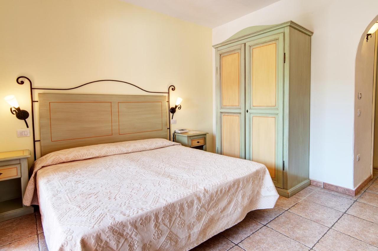 Hotel Li Graniti バージャ・サルディニア エクステリア 写真